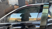W205 c200 c180 sol ön kapı camı