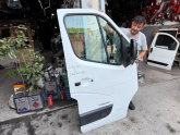 Oto Çıkma Parça / Kaporta & Karoser / Kelebek Camı / Renault / Master / Çıkma Parça 