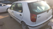 Fiat Palio sol arka kapı beyaz