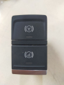 AUDİ Q3 EL FREN BUTONU 83A927225C