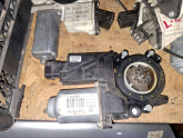 ÖZMEN OPEL CORSA C ÇIKMA SAĞ ÖN CAM MOTORU 13173074