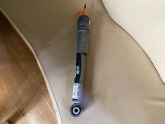 OPEL CORSA F ARKA AMORTİSÖR ELEKTRİKLİ ÇIKMA ORJİNAL 9842159980