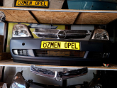 ÖZMEN OPEL VECTRA C ÖN TAMPON SAĞ SOL FAR SİS PANJUR KARLIK