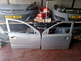 ÖZMEN OPEL ASTRA H ÇIKMA SAĞ SOL ÖN CAM KRİKOSU