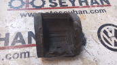 Audi A4 2014 arka emniyet kemeri köpüğü