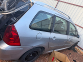 Peugeot 307 sağ ön kapı