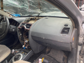 Renault Megane 2  orijinal açılmamış torpido