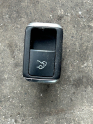 A2129056300 MERCEDES W212 W218 BAGAJ AÇMA DÜĞMESİ