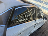 2013-15 AUDİ A3 SEDAN SAĞ ARKA KAPI CAM FİTİLİ KROMLU ORJ ÇIKMA