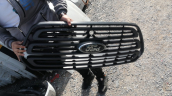 Focus için Orjinal Ford Transit Ön Panjur Çıkma Parça