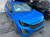 Peugeot 2008 kaput far stop motor şanzıman