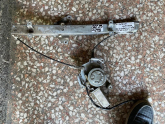 MİTSUBİSHİ LANCER SOL ÖN KAPI CAM KRİKOSU ELEKTRİKLİ 1990 MO