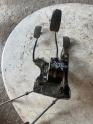 TOFAŞ 2000 MODEL DEBRİYAJ FREN GAZ PEDAL TAKIMI ÇIKMA ORJİNAL