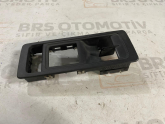 VW TRANSPORTER T7 SOL ÖN CAM AÇMA DÜĞME ÇERÇEVESİ 7E5867255B