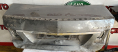 Mercedes E63 bagaj kapağı