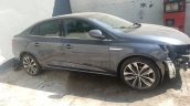 MEGANE 4 SAĞ ÖN ARKA KAPILAR ÇAMURLUKLAR BOYASIZ HATASIZ