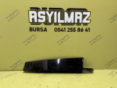 MERCEDES C SERİSİ W205 SAĞ ARKA DİREK KAPLAMASI ORJİNAL