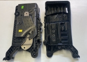VOLKSWAGEN TOURAN AKÜ ALT BRAKETİ ORJİNAL 5QF915331C 5QF915321C