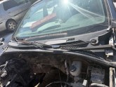 Kia Sorento ön cam ızgarası