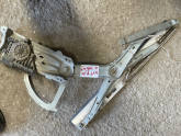 Opel Astra H Sağ Ön Cam Krikosu (Motor Hariç) GM Orijinal 5140074
