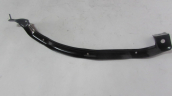 MN146316 L200 2006- ÖN TAMPON BAĞLANTI BRAKETİ SAĞ