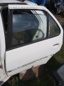 Peugeot 306 sol arka kapi