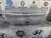 Renault Clio sembol bagaj kapağı
