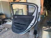 Oto Çıkma Parça / Mekanik / Kapı Döşemesi / Hyundai / i20 / Çıkma Parça 