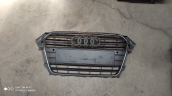 Audi A4. 2008-2012 model. Ön Panjur