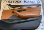 BMW G30 Sağ Ön Kapı Döşemesi