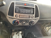 2012-2014 HYUNDAİ İ20 TEYP ÇERÇEVESİ