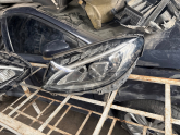 Mercedes c serisi sol ön far