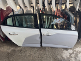 Renault Megan 4 sağ ön kapı dolu beyaz