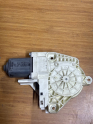 ÇIKMA AUDİ A4 SOL ARKA CAM MOTORU 8K0959811A