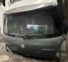 Suzuki swift bagaj kapağı çıkma orijinal