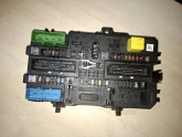 ÖZMEN OPEL ASTRA H ARKA SİGORTA KUTUSU TABLASI 13180775