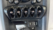 MİNİ COOPER CLUBMAN CAM DÜĞMESİ