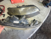 OPEL VECTRA B ÖN FAR SAĞ SOL ÇIKMA Az hasarlı