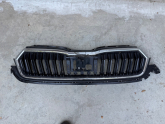 SKODA OCTAVİA 2024-26 ÇIKMA ORİJİNAL ÖN PANJUR 5E3853653C N2