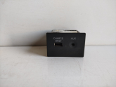 AUDİ A3-A6-A7 USB GİRİŞ 4G0 035 726