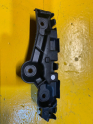 DACİA SANDERO ÖN TAMPON BRAKETİ SOL 631433758R   SIFIR