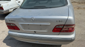 MERCEDES E220 ARKA BAGAJ KAPAĞI
