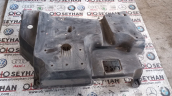 5839802030 Toyota auris  2006 alt koruma plastiği