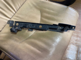 OPEL CORSA D SAĞ ÖN ÇAMURLUK ÜST BRAKETİ ÇIKMA 13395919
