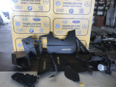 Ford Focus 3-3.5 kasa iç göğüs trimleri