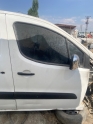 Peugeot partner sağ ön kapı