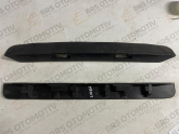 7E0827329 VOLKSWAGEN TRANSPORTER  T5 T6 PLAKA LAMBA PLASTİĞİ