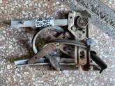 AUDİ 100 SOL ARKA KAPI CAM KRİKOSU ORJİNAL ÇIKMA TEMİZ