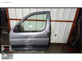 MERCEDES E SERİSİ 2009 2012 W212 RADYATÖR BRAKETİ A2126200900