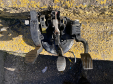 OPEL CORSA D PEDAL TAKIMI DEBRİYAJ FREN GAZ PEDALI 55703354